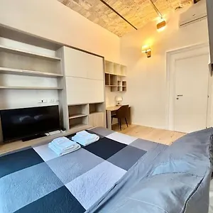 https://ovidio-luxury.it-romehotels.com