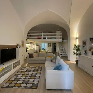 https://casamas.lecce-hotels.com